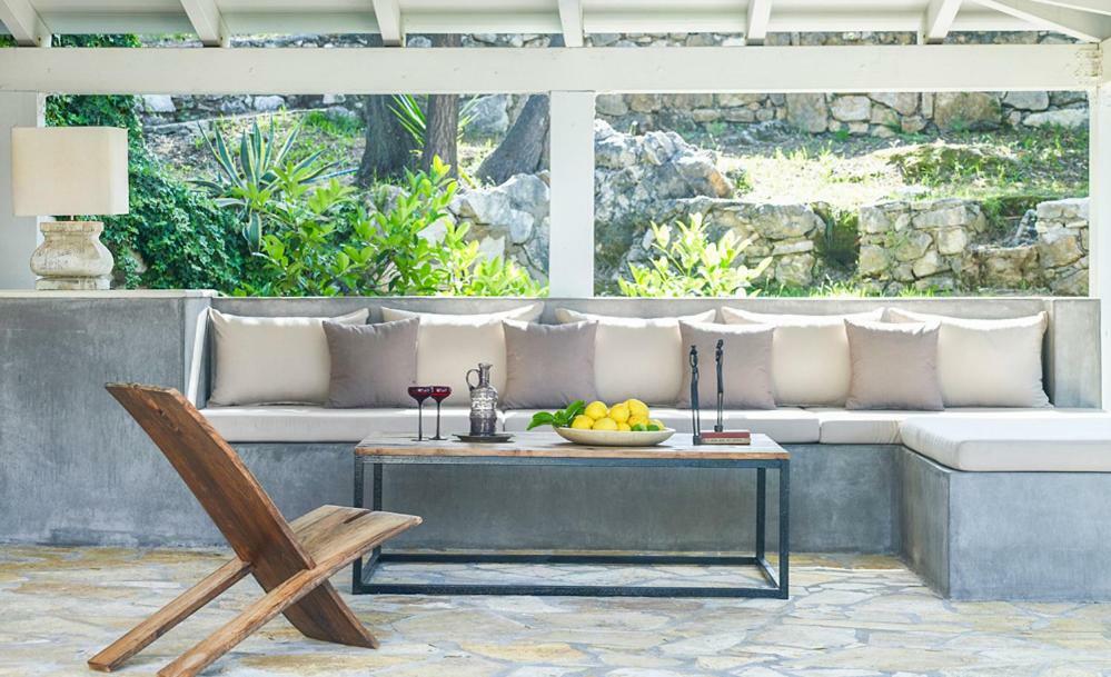 איגומניטסה Villa Ioli- Beachfront Luxury Residence מראה חיצוני תמונה